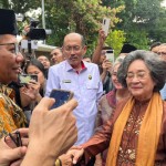 Mahfud Md ziarah ke Makam Bung Hatta di TPU Tanah Kusir-1704196011