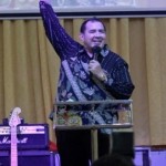 Pendeta Gilbert Lumoindong-1713627719