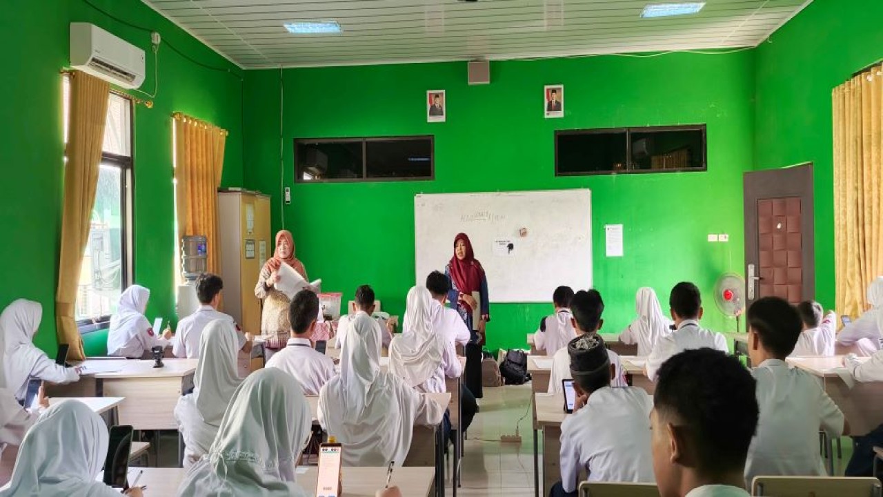 Ilustrasi suasana belajar di dalam kelas/ist