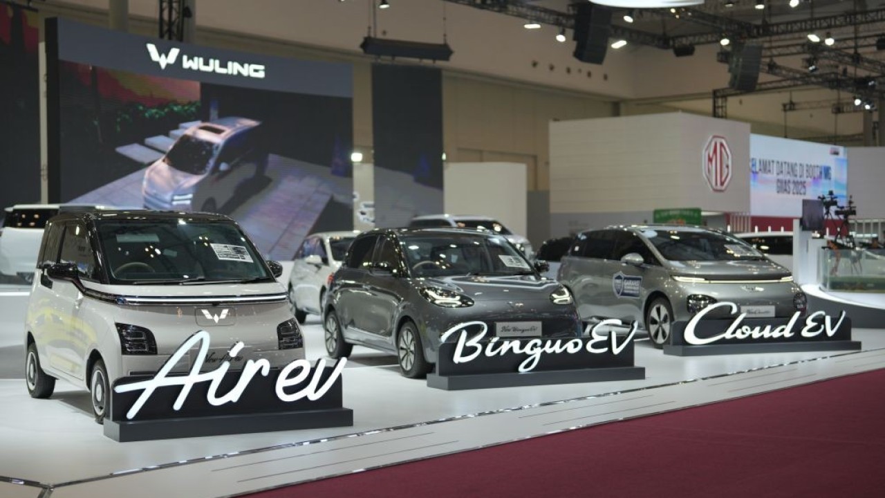Kontribusi terbesar terhadap total SPK berasal dari lini kendaraan listrik Wuling EV ABC Stories. (Foto: Istimewa)