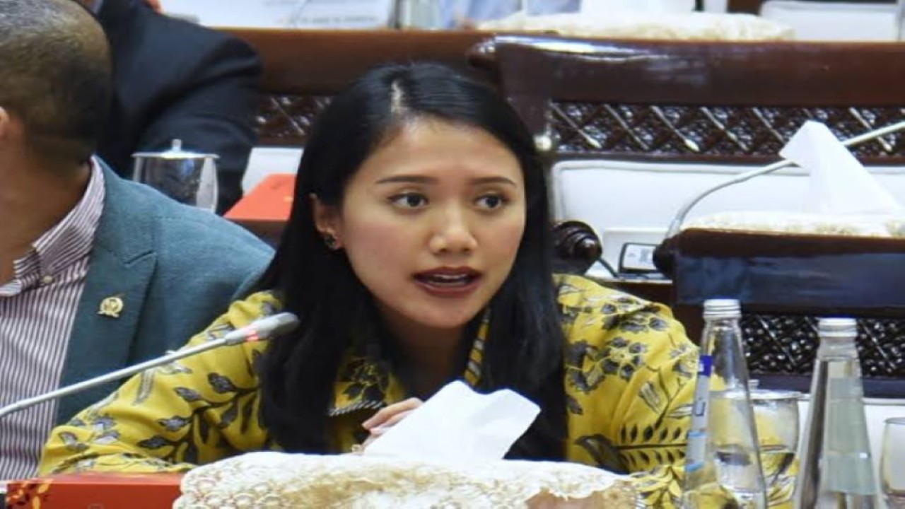 Puteri Komarudin/ist