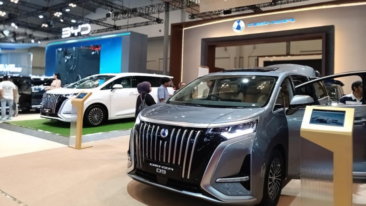DENZA berhasil menempatkan diri sebagai pemimpin segmen premium kendaraan listrik. (Foto: Adiantoro/NTV)