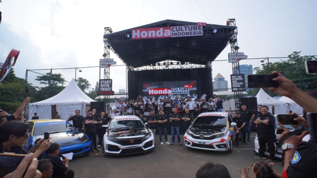 Honda Culture Indonesia Vol.2 resmi digelar di CIBIS Park, menghadirkan perpaduan otomotif, lifestyle, dan kreativitas komunitas Honda dari seluruh Indonesia. (Foto: Istimewa)