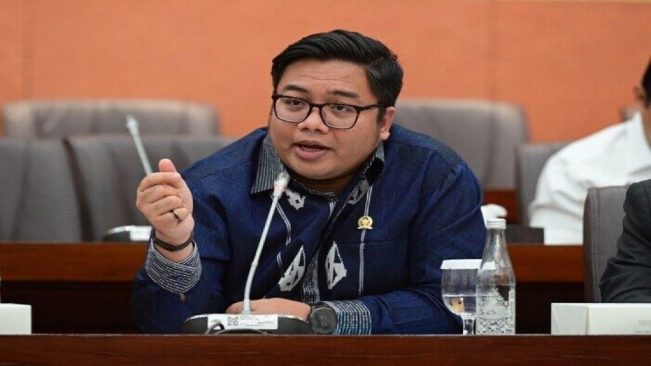 Anggota Komisi VI DPR RI Kawendra Lukistian