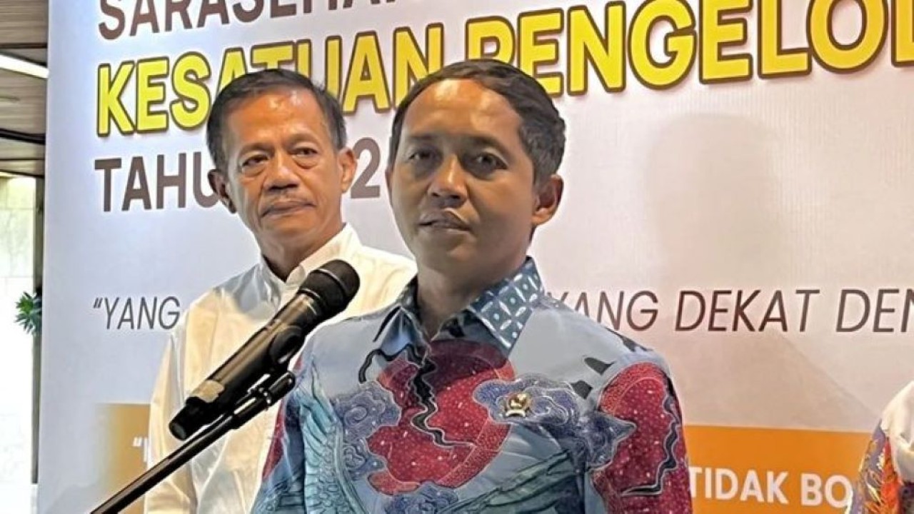 Menteri Kehutanan (Menhut) Raja Juli Antoni dalam jumpa pers, di Manggala Wanabakti, Kementerian Kehutanan, Jakarta, Rabu, 29 Oktober 2025. (Antara)