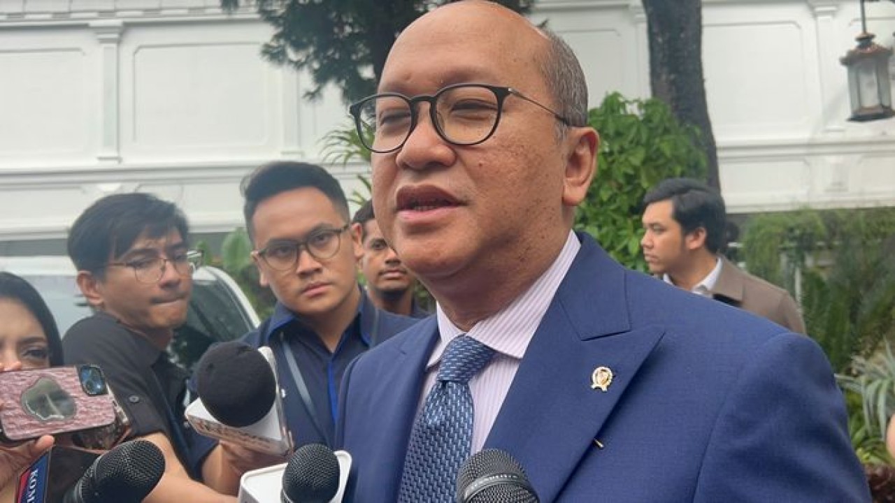 Menteri Investasi / CEO Danantara Rosan Perkasa Roeslani Menteri Investasi / CEO Danantara Rosan Perkasa Roeslani (NTVnews.is)