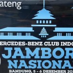 Mercedes-Benz-1764570611