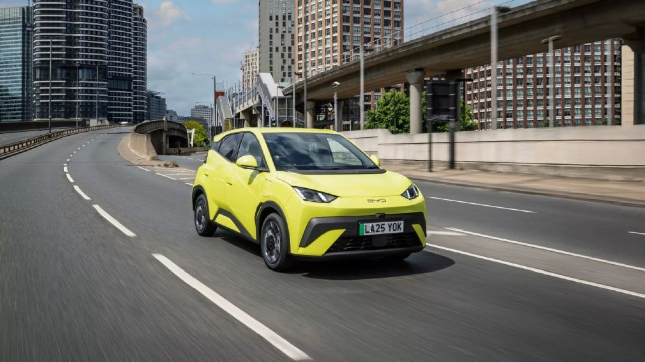 Salah satu model mobil listrik China yang disebut paling laris adalah BYD Dolphin Mini. (Foto: Istimewa via Carscoops)