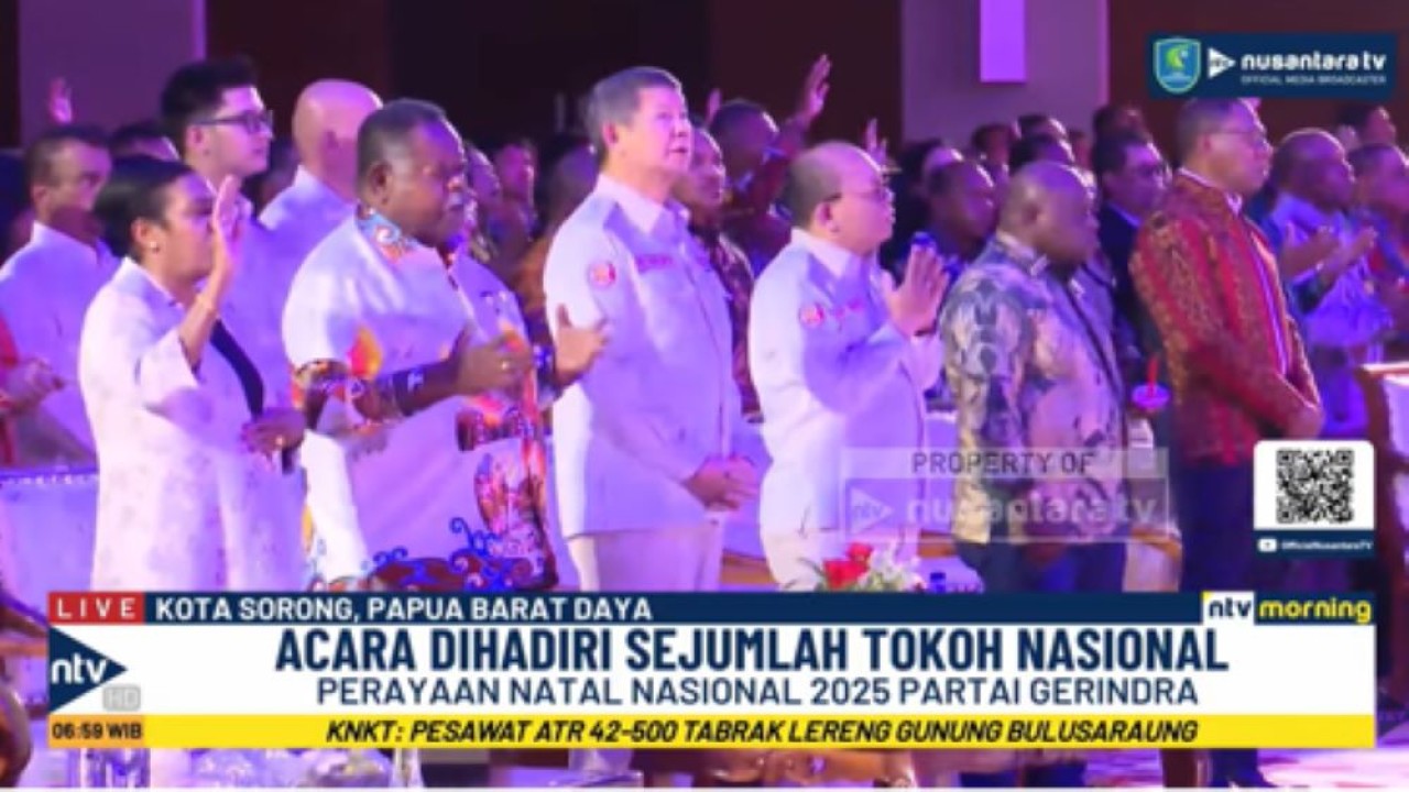 Utusan Khusus Presiden Bidang Iklim dan Energi sekaligus Wakil Ketua Dewan Pembina DPP Partai Gerindra Hashim Djojohadikusumo didampingi Ketua Umum PP Gekira Nikson Silalahi menghadiri perayaan Natal Nasional 2025 Partai Gerindra di Sorong, Papua Barat Daya