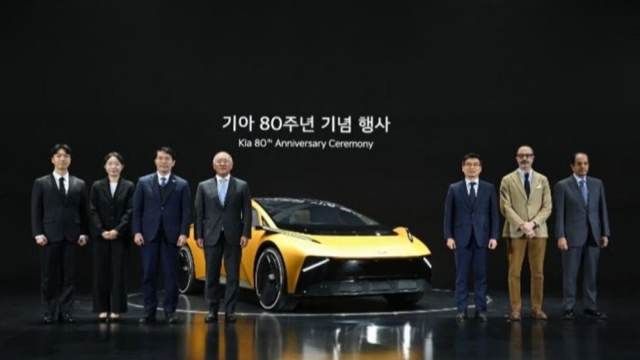 Kia merayakan 80 tahun kiprahnya di industri otomotif global melalui seremoni dan pameran bertema warisan serta visi masa depan yang digelar di Kia Vision Square, Yongin, Korea Selatan. (Foto: Istimewa)