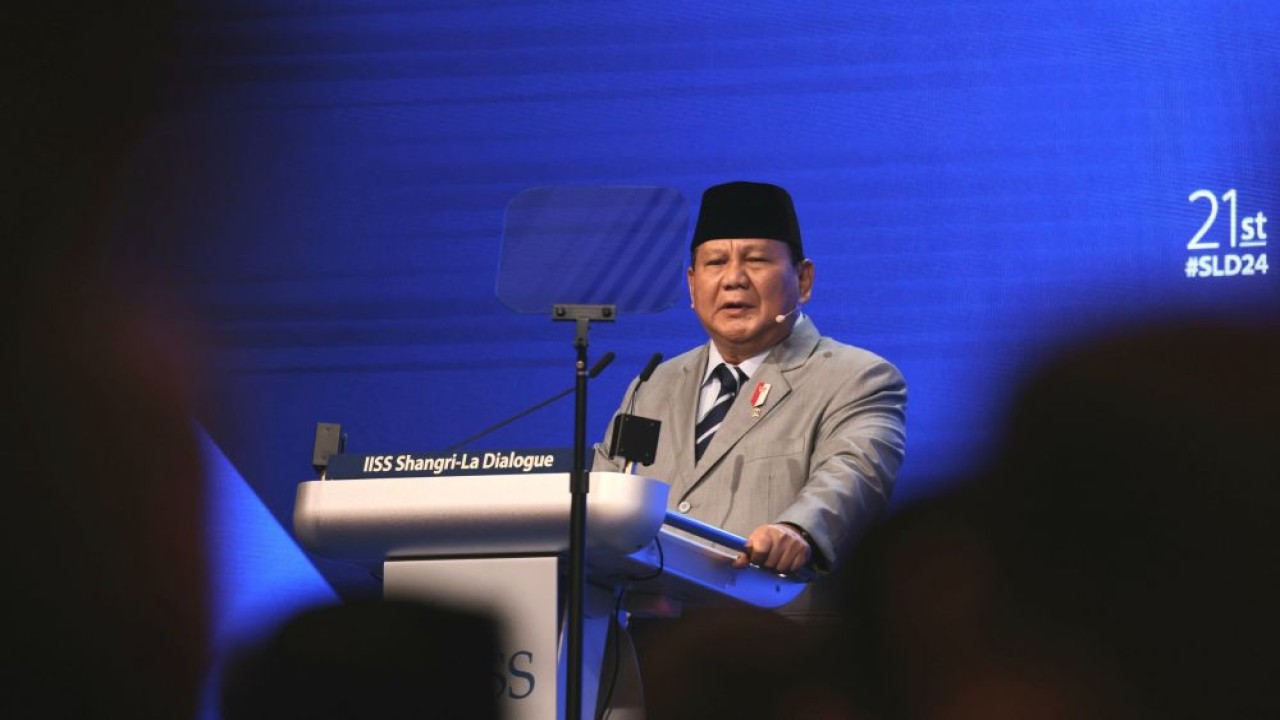 Presiden Prabowo Subianto berbicara di forum IISS Shangri-La Dialogue 2024 di Singapura. (Foto: Dok/Istimewa)