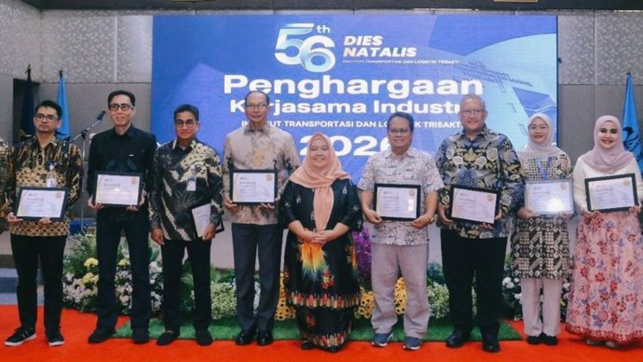 PT Pertamina Trans Kontinental (PTK) meraih Penghargaan Kerja Sama Industri dari Institut Transportasi dan Logistik (ITL) Trisakti dalam momentum Dies Natalis ke-56. (Foto: Dok/Istimewa)