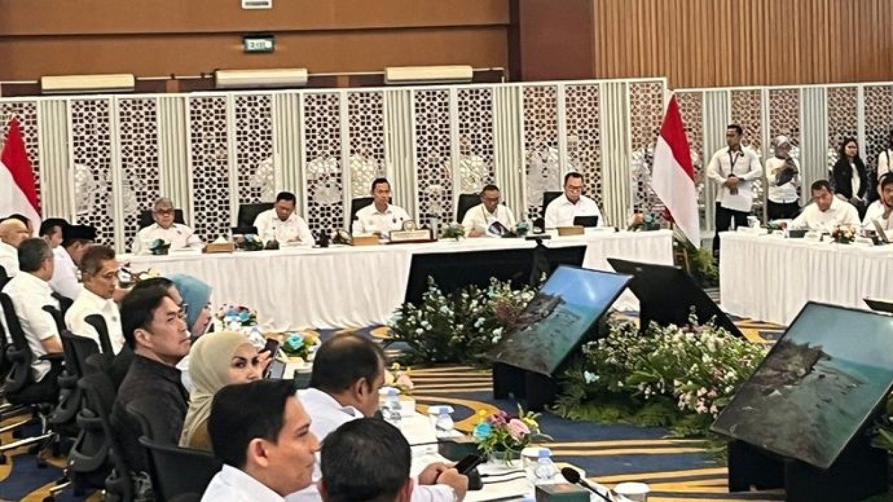 AHY di Kick-Off Meeting Infrastruktur Perlindungan Pesisir Pantura Jawa Terpadu. (Ntvnews.id/Adiansyah)