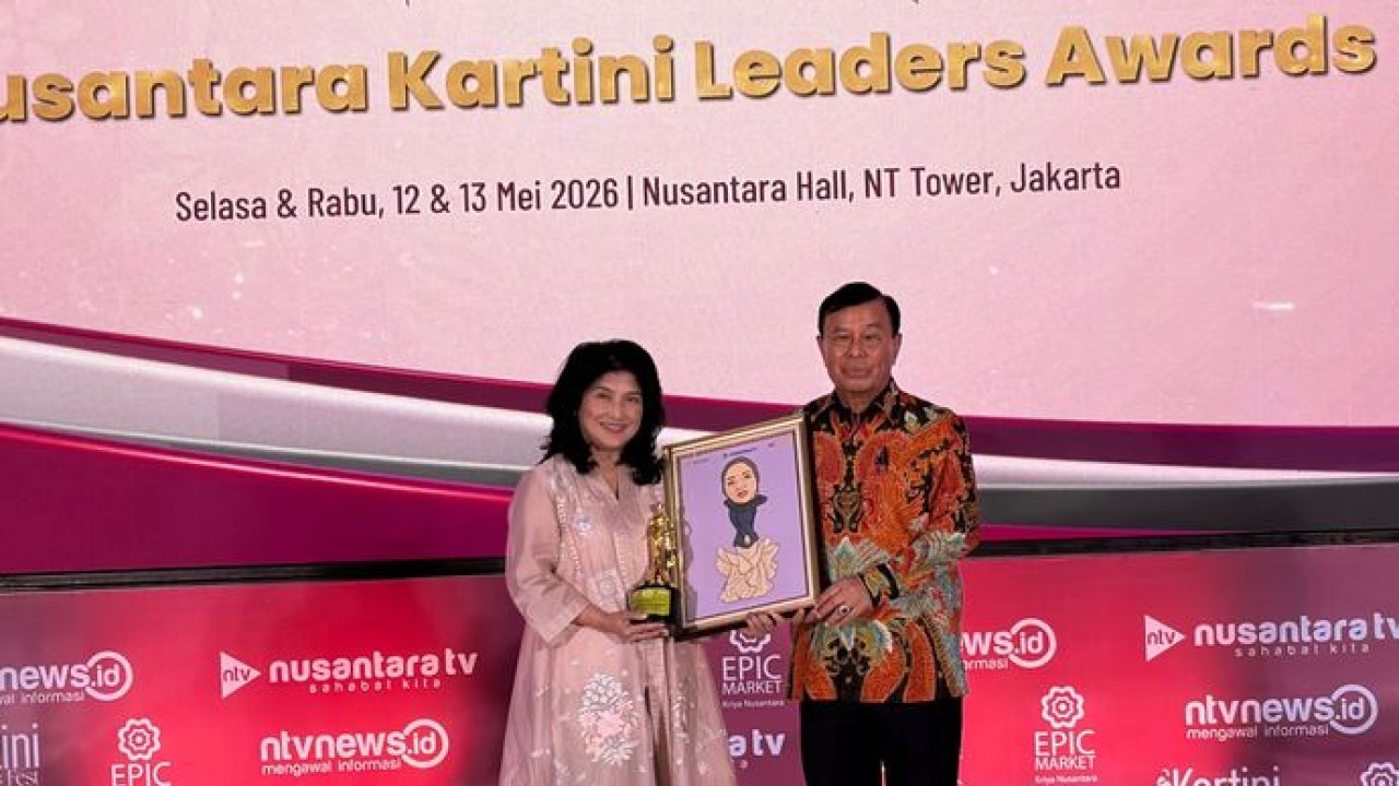 Dokter Ayu Widianingrum bersama Presiden Komisaris NT Corp Nurdin Tampubolon di Kartini Leader Fest 2026. (Ntvnews)