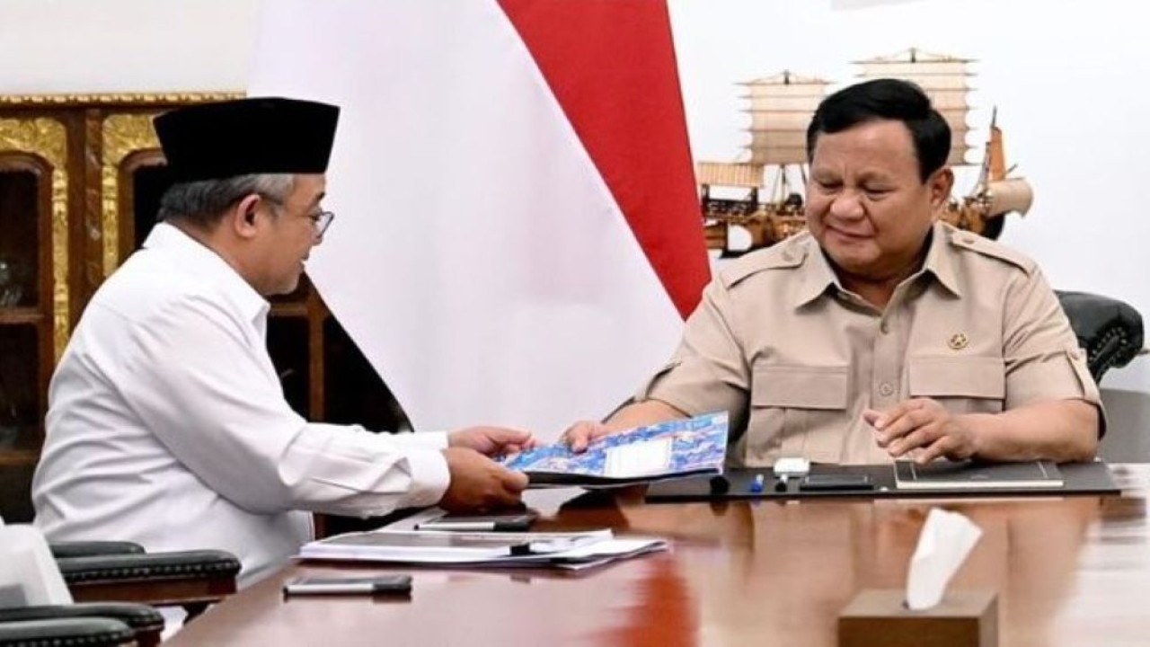 Presiden Prabowo Subianto dan Menteri Pendidikan Dasar dan Menengah (Mendikdasmen), Abdul Mu'ti, di Istana Merdeka, Jakarta pada Kamis, 11 Juni 2026. (Foto: Setpres)