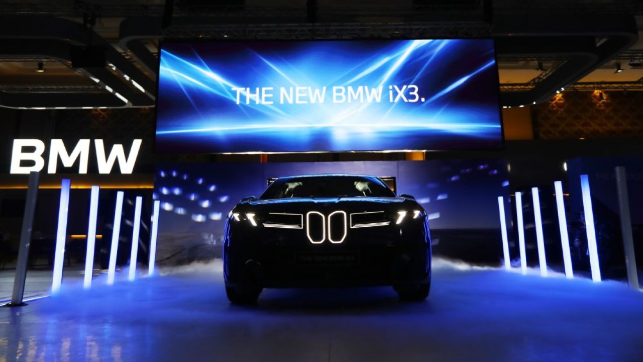 BMW Group Indonesia memperkenalkan New BMW iX3, model pertama berbasis platform Neue Klasse di Indonesia di GIIAS 2026. (Foto: Dok/Istimewa)