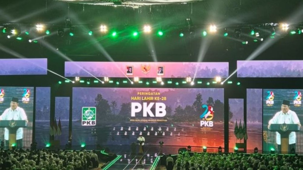 Presiden Prabowo Subianto mengaku bahagia dan terharu dapat menghadiri Hari Lahir (Harlah) ke-28 PKB di Jakarta Convention Center (JCC), Senayan, Jakarta, Kamis, 23 Juli 2026 malam. (Foto: NTVnews)