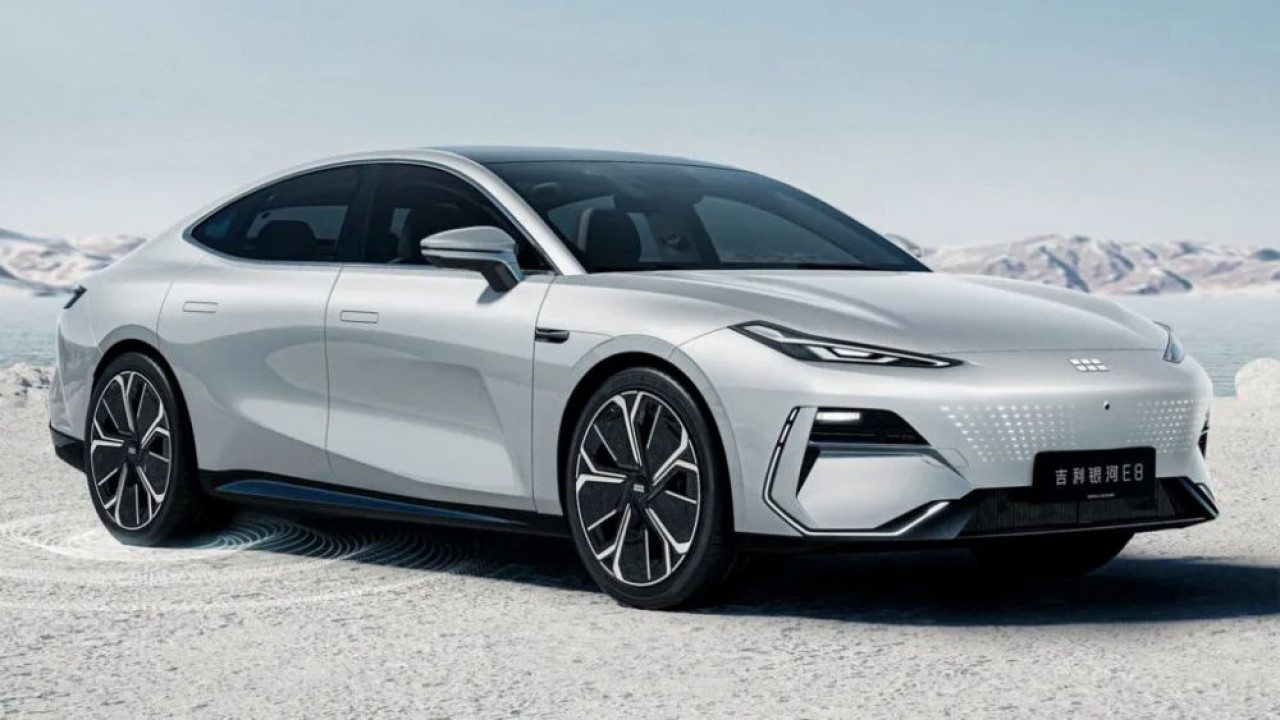 Ilustrasi. Geely telah mengembangkan baterai solid-state selama beberapa tahun dan mulai mengujinya pada kendaraan prototipe. (Foto: Istimewa via Carscoops)