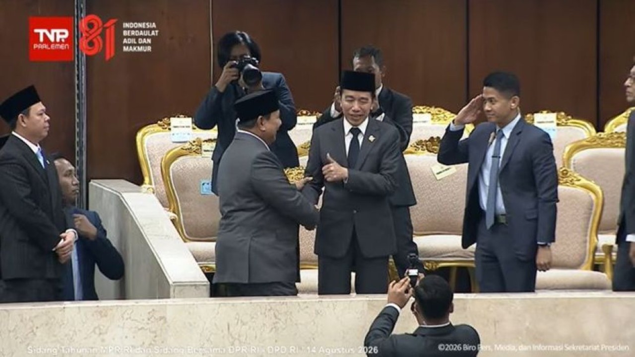 Presiden Prabowo Subianto dan Presiden ke-7 Joko Widodo (Jokowi) usai pidato kenegaraan di DPD, DPR, MPR RI, Jumat, 14 Agustus 2026. (Foto: TV Parlemen)