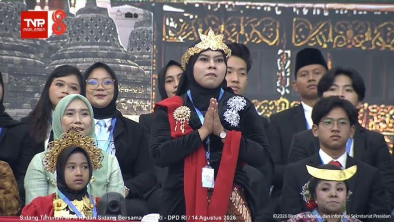Presiden Prabowo Subianto membagikan kisah dua perempuan pekerja penerima manfaat yang turut hadir langsung di Sidang Tahunan MPR 2026. (Foto: TV Parlemen)