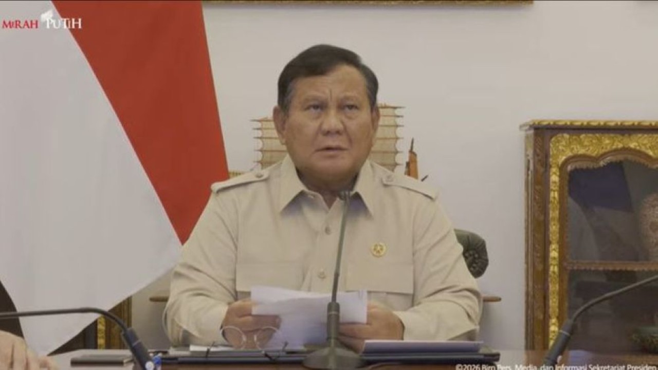 Presiden Prabowo memimpin rapat terbatas penanganan bencana alam gempa NTT, erupsi Anak Gunung Krakatau, dan perkembangan penanganan Karhutla dengan para Kepala Daerah. (Foto: Istimewa)
