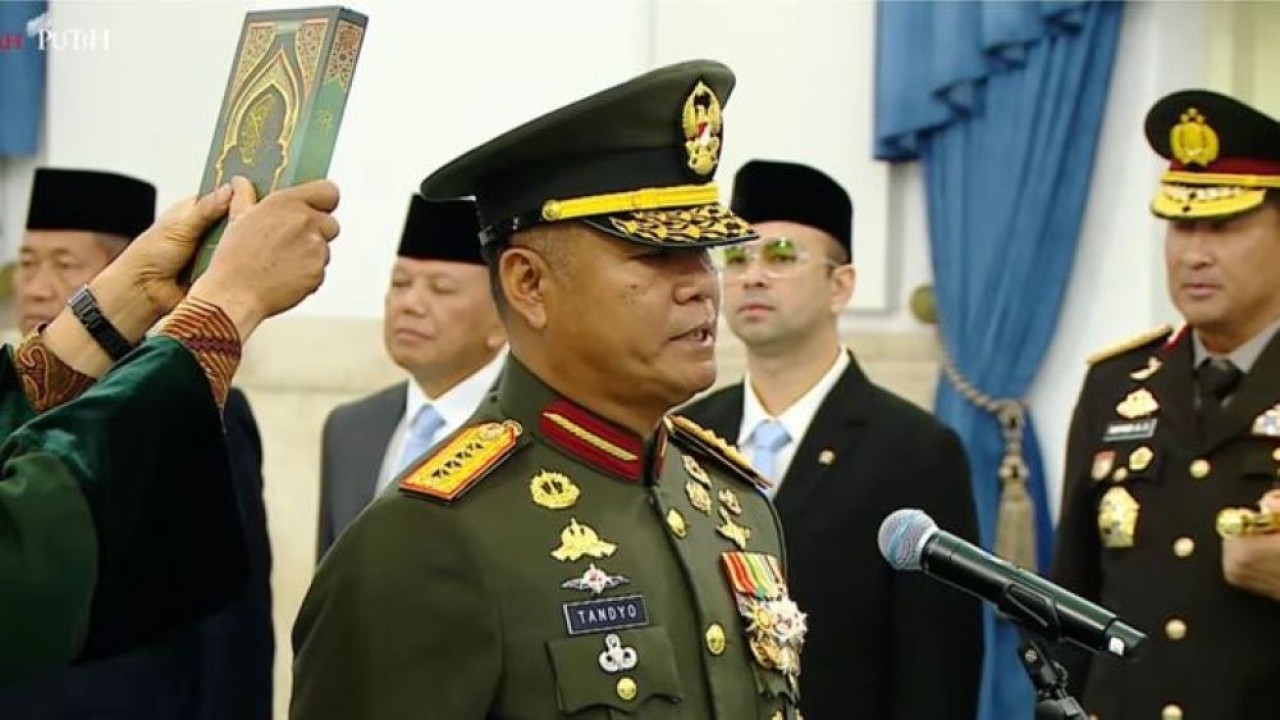 KSAD Jenderal TNI Tandyo Budi Revita. (Foto: YouTube Sekretariat Presiden)