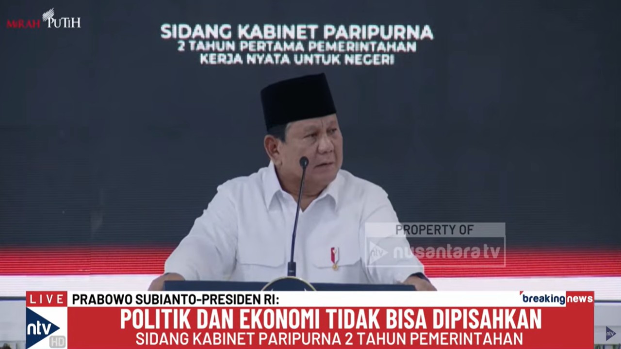 Presiden Prabowo Subianto memberikan pidato dalam 2 tahun pemerintahannya